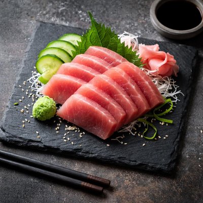 Shashimi tuna