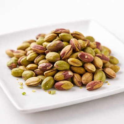 Shelled pistachio
