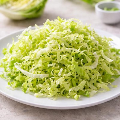 Shredded iceberg lettuce
