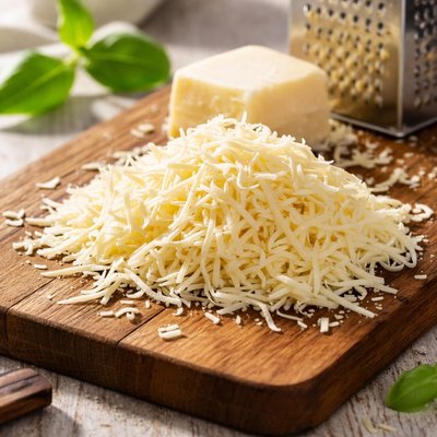 Shredded pizza cheese