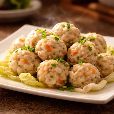 蒸豆腐猪肉鱼丸