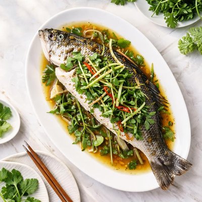 Steamed fish with herbs