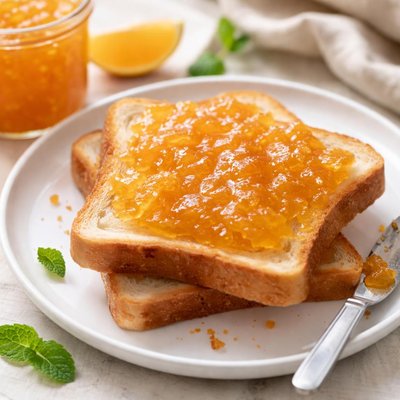 Toast with marmalade