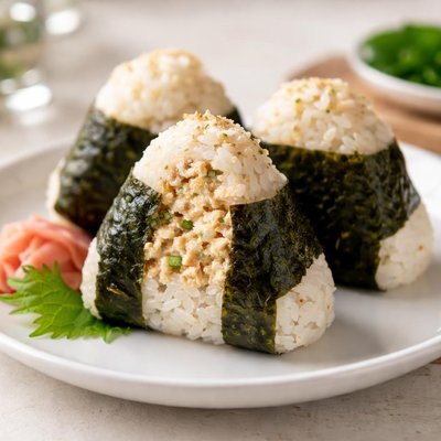 Tuna mayo onigiri