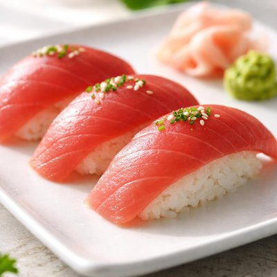 Tuna nigiri sushi
