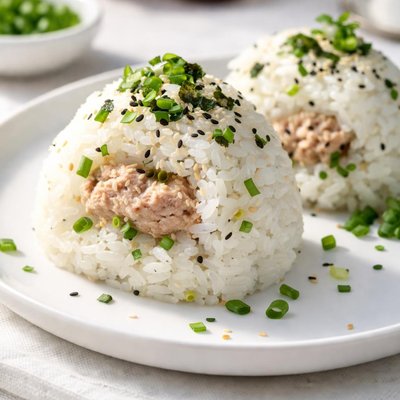 Tuna rice ball