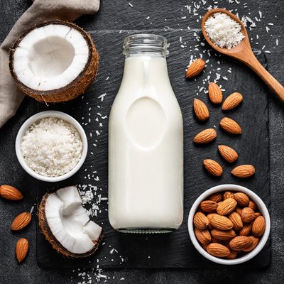 Unsweetened coconut almond milk