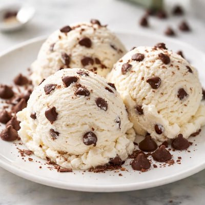 Vanilla ice cream with chocolate chips