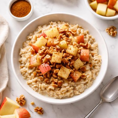 Well played by eryn apple cinnamon overnight oats