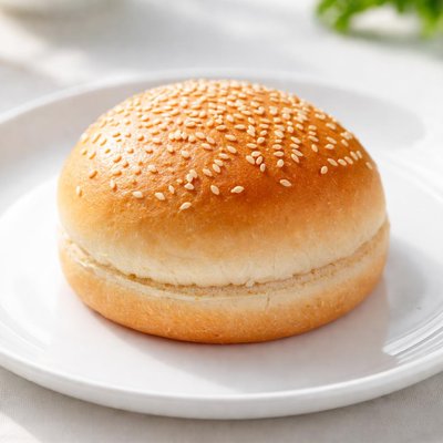 White burger bun