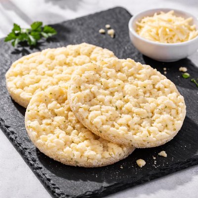White cheddar rice cakes