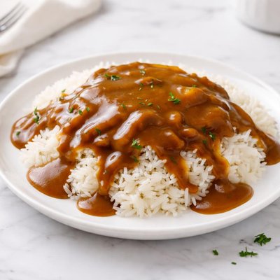 White rice and brown gravy