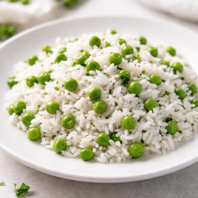 White rice with peas
