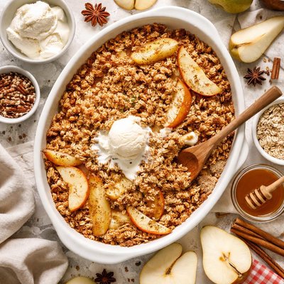 Image of Baked Winter Pear Apple Crisp