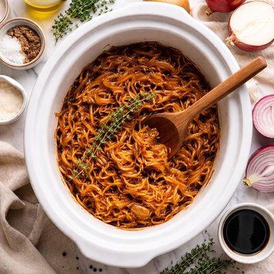 Image of Caramelized Onions in Crock Pot