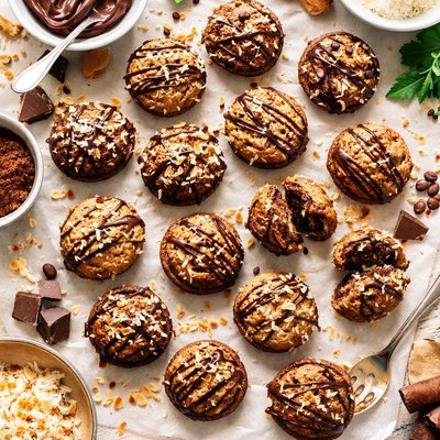 Image of Chocolate Macaroons