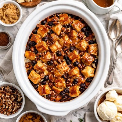 Image of Crock Pot Bread Pudding in Caramel Sauce
