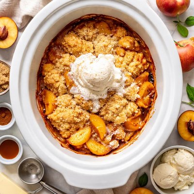 Image of Crock Pot Peach Cobbler