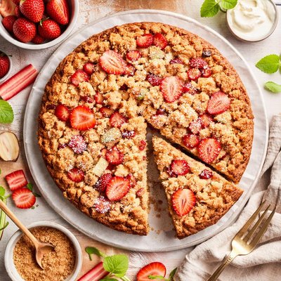 Image of Decadent Streusel Deuzal Cake