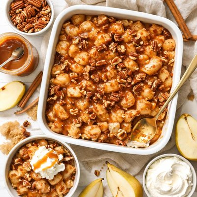 Image of Easy Praline Pear Pudding