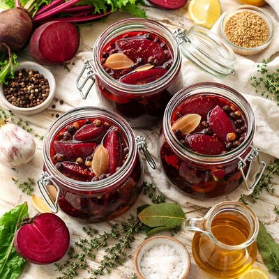 Image of English Style Pickled Beets by the Jar