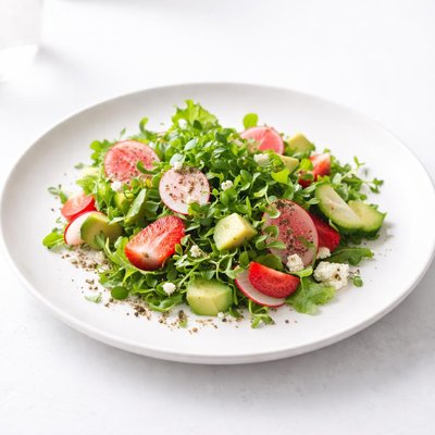 Image of Whole30 Fresh Spring Salad