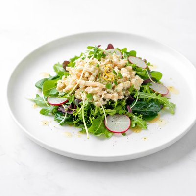 Image of Lemony Crab Salad with Baby Greens