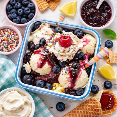 Image of Lunchbox Blueberry Sundae