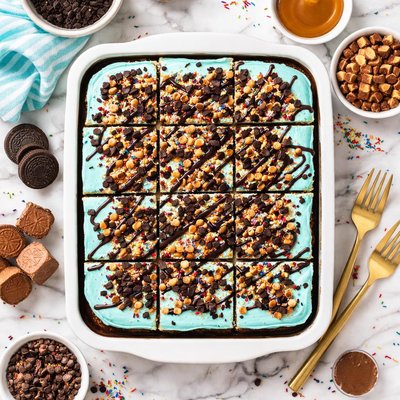 Image of Out of This World Cake