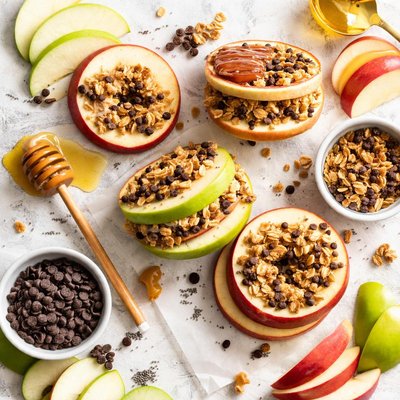 Image of Pb Apple Sandwich