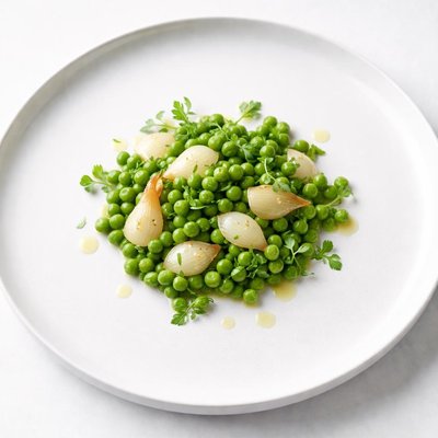 Image of Peas with Baby Onions and Chervil