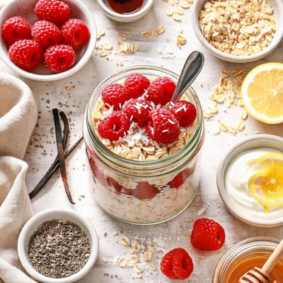 Image of Raspberry Vanilla Refrigerator Oatmeal