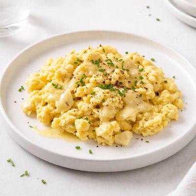 Image of Vegetarian Scrambled Eggs with Cheese