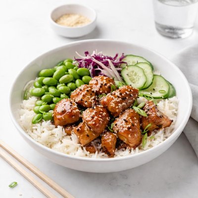 Image of Sesame Chicken Edamame Bowl