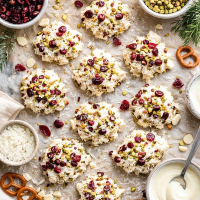 Image of Wintery White Clusters