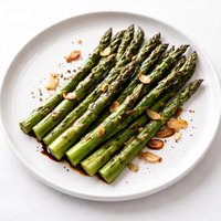 Balsamic Roasted Asparagus with Garlic