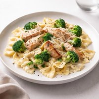 Bow Tie Alfredo with Chicken and Broccoli