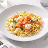 Bow Tie Pasta with Smoked Salmon and Cream Cheese