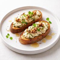 Bruschetta with Gorgonzola Cheese and Honey