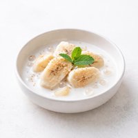 Che Chuoi Bananas in Coconut Milk