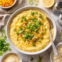 Cheesy Grits with Scallions
