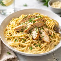 Chicken Spaghetti with Cheesy Cream Sauce