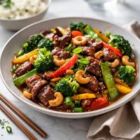 Chinese Beef with Veggies and Cashews