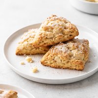 Chunky White Chocolate Scones