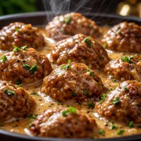 Crock Pot Meatballs and Gravy