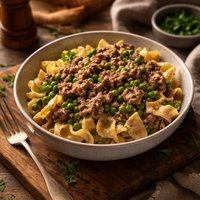 Easy Ground Beef Mock Stroganoff with Peas