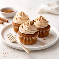 Easy Pumpkin Spice Cupcakes with Cinnamon Cream Cheese Frosting