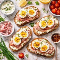 Eggs with Cream Cheese and Ham