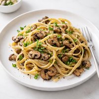 Fettuccini with Garlic Green Onions Mushrooms