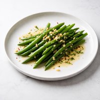 Green Beans with White Wine and Garlic Vinaigrette